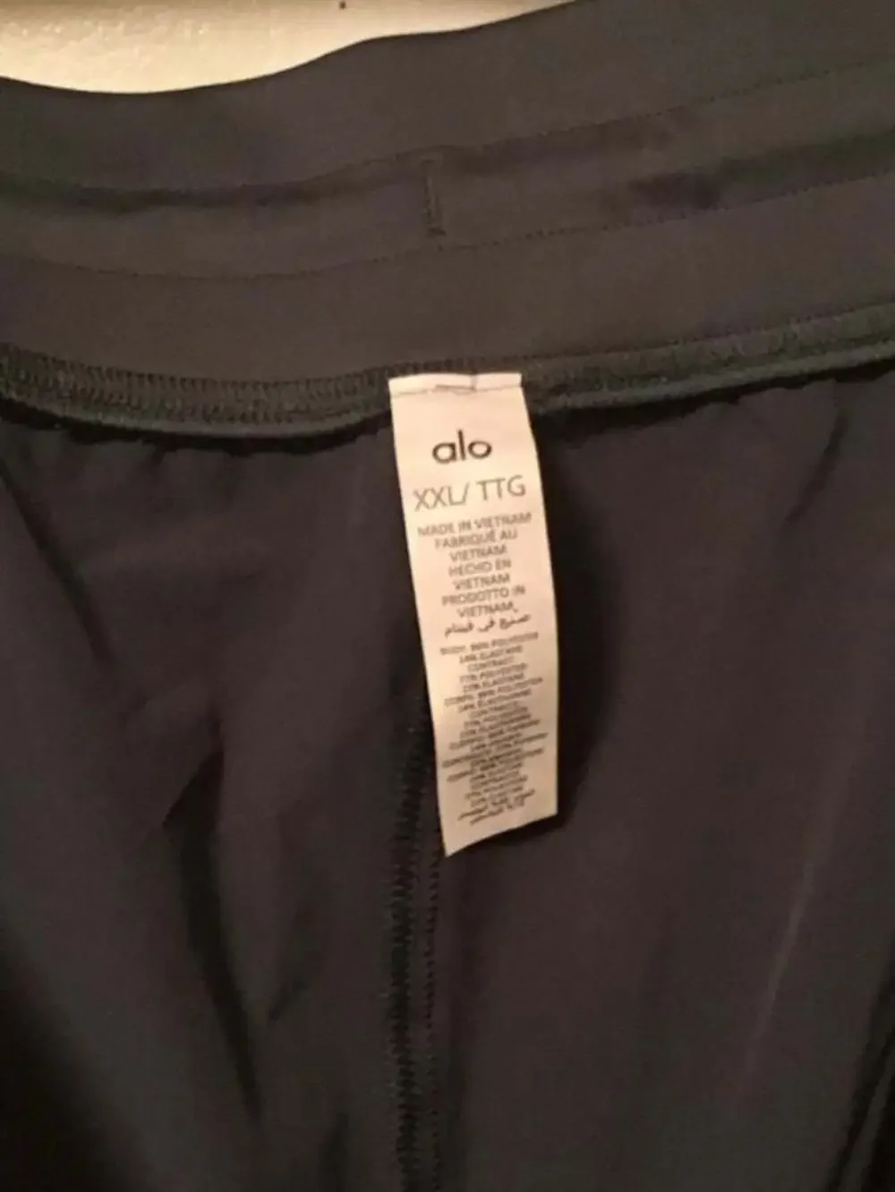 Alo Yoga Men's Repetition Training Shorts Gray size  XXL